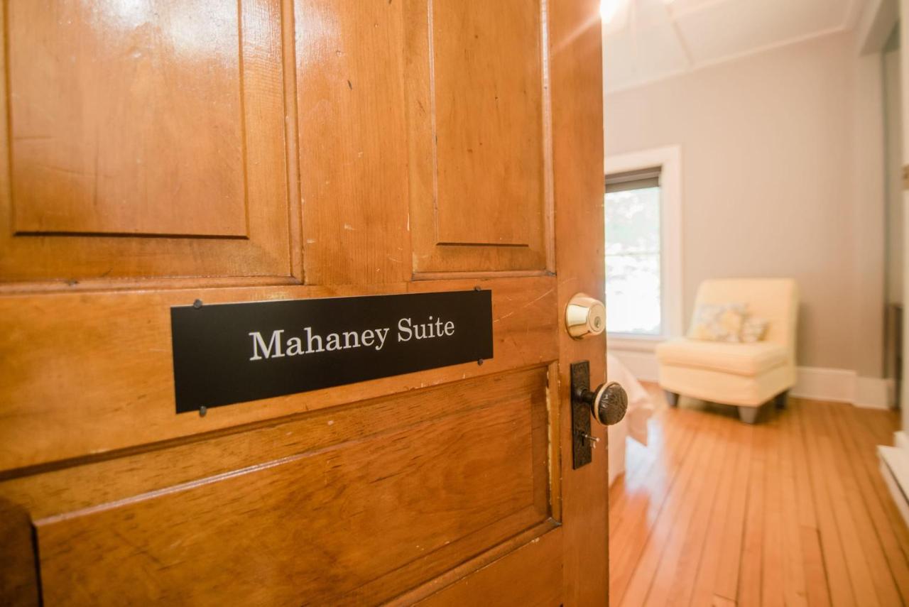 Mahaney Suite BW Boutique Hotel Central Lake Экстерьер фото